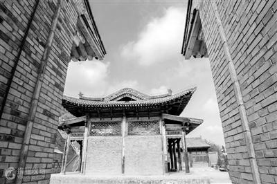 蘭州莊嚴(yán)寺，曾經(jīng)是一位帝王的皇宮內(nèi)苑
