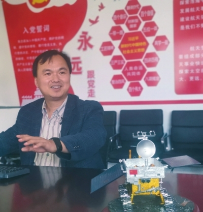 雷占許：航天報國，愿當好航天科普“排頭兵”