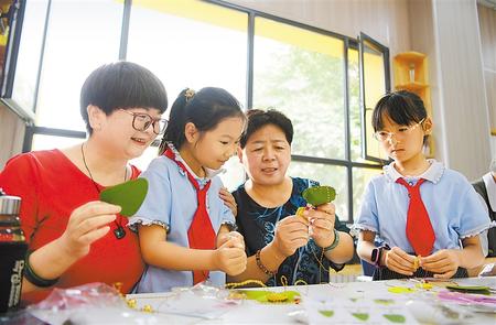 蘭州新區(qū)推進“雙減”政策落地非寄宿制中小學(xué)不得在校內(nèi)設(shè)置食品小賣部、超市